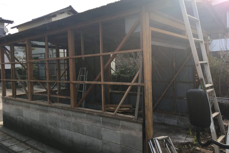 【島根県松江市A様】木造倉庫・カーポートの解体工事